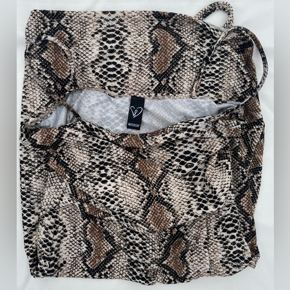Sexy snakeskin print bodycon mini dress- size small - Picture 2 of 4